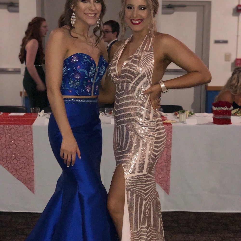 Gold sequin prom dress